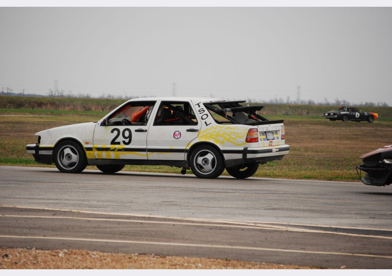 Illustration for article titled Four Hours Into The Texas Gator-O-Rama 24 Hours Of LeMons, Corolla FX16 In The Lead!